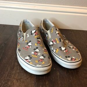 Mickey Mouse edition slip-on Vans